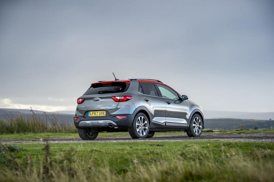  Kia Stonic First Edition 2017 года  (UK) (фото 40 из 48)